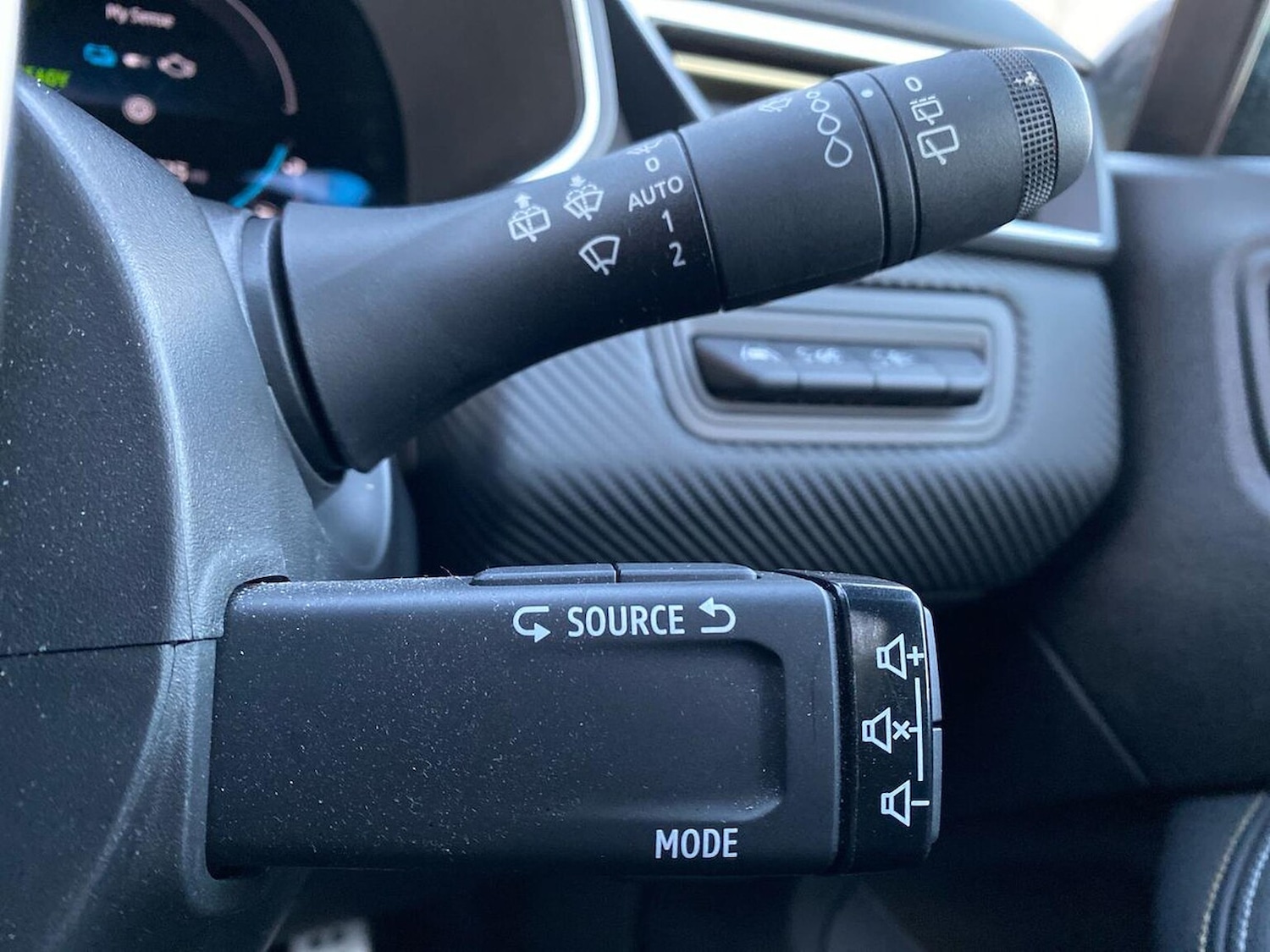 Used Renault Clio 2023 for sale - 76958758: Photo 28