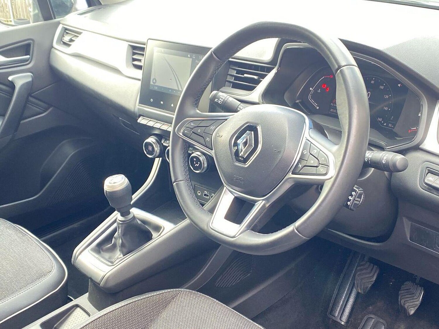 Used Renault Captur 2024 for sale - 78191501: Photo 17