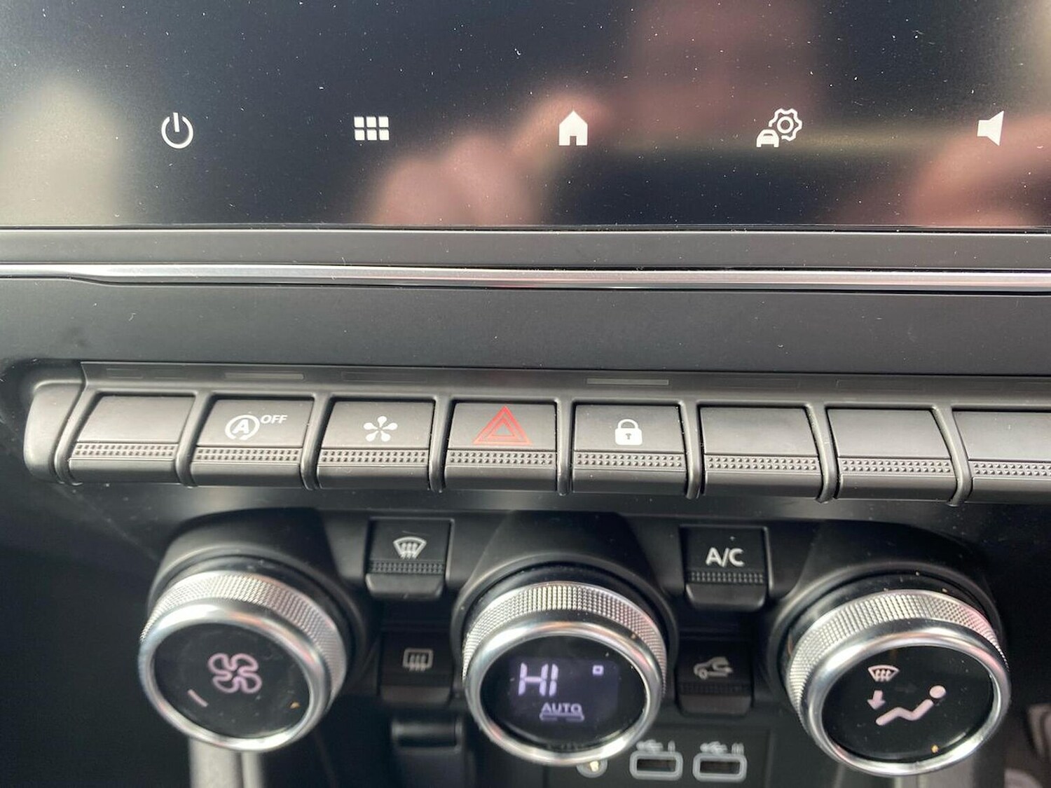 Used Renault Captur 2024 for sale - 78191501: Photo 24