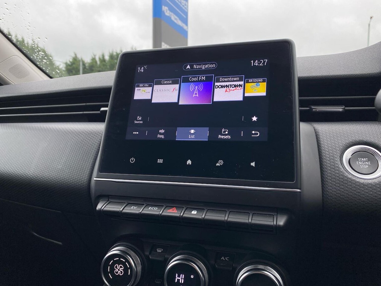 Used Renault Clio 2022 for sale - 76455220: Photo 11