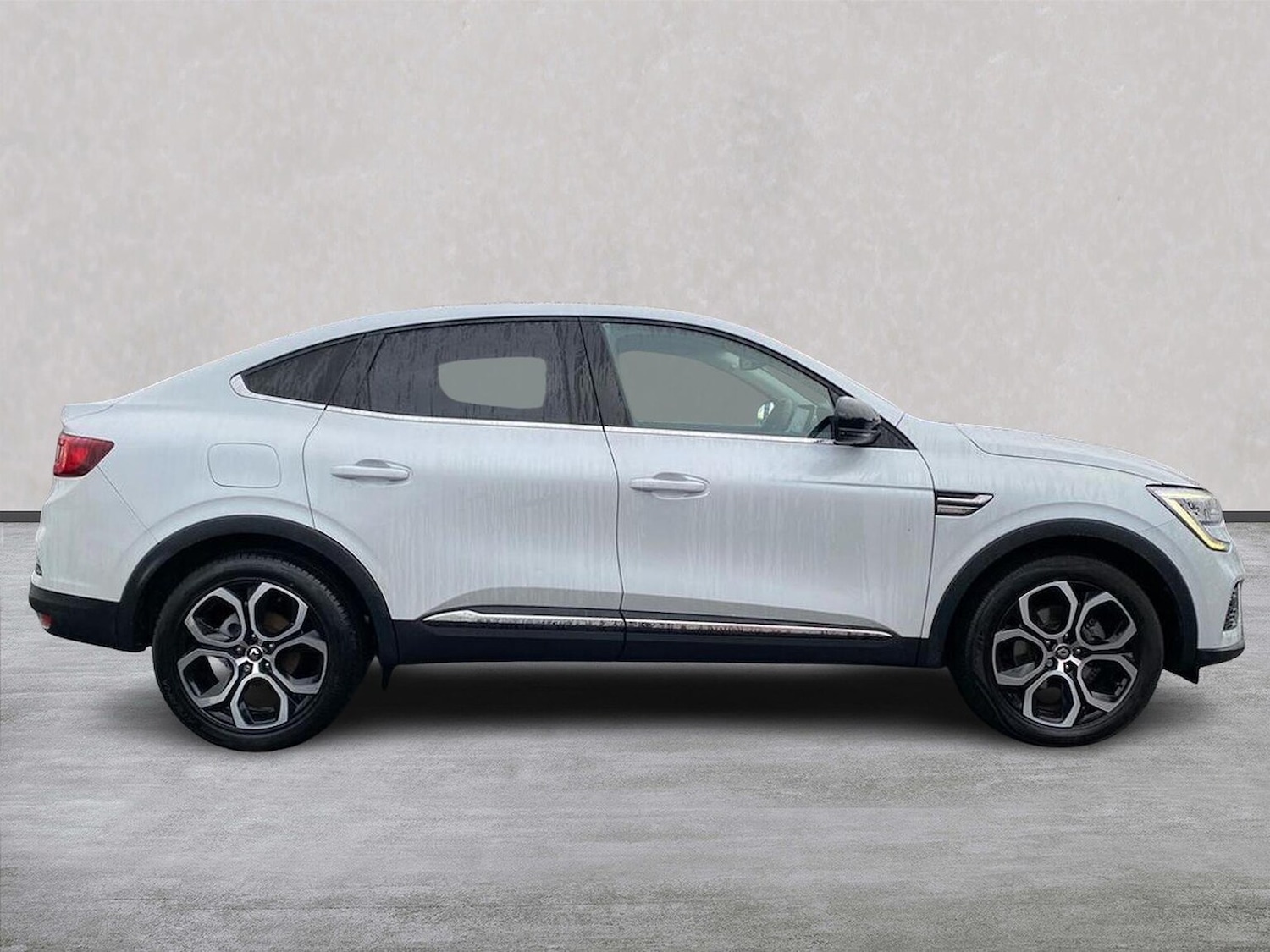 Used Renault Arkana 2022 for sale - 76945940: Photo 3