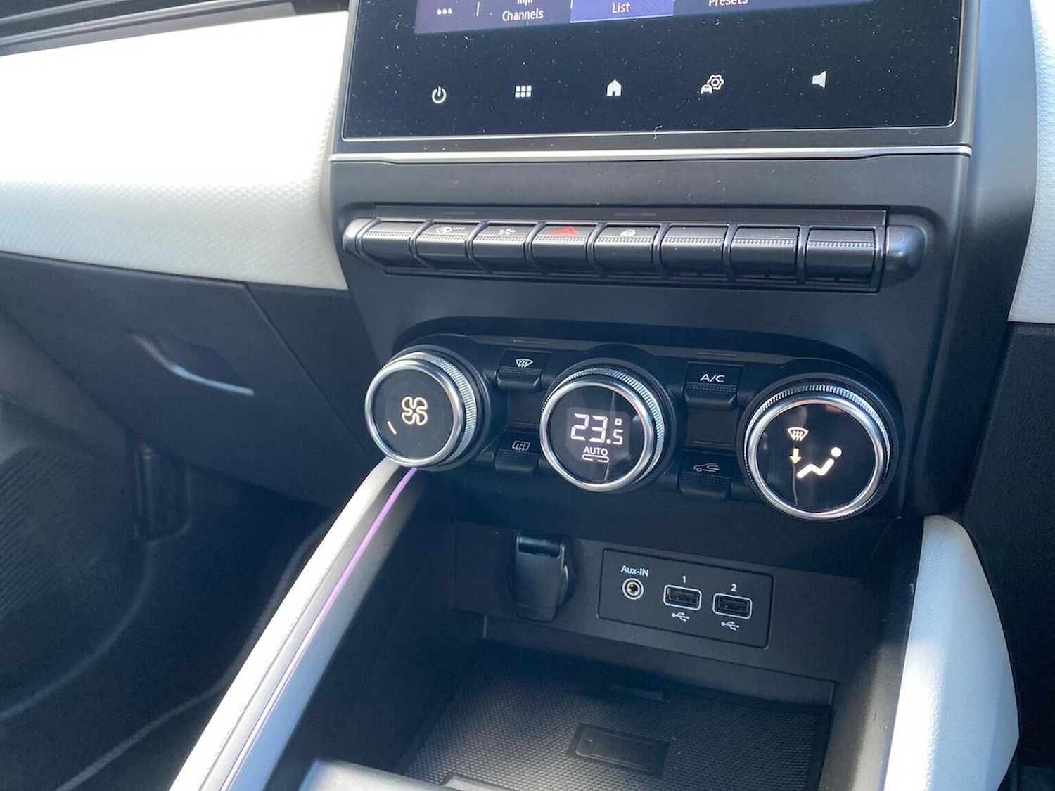 Used Renault Clio 2021 for sale - 76077769: Photo 12
