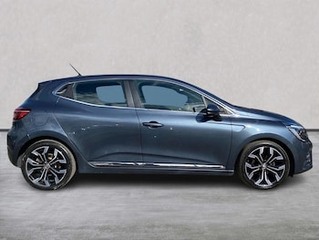 Used Renault Clio 2021 for sale - 76077769: Photo 3