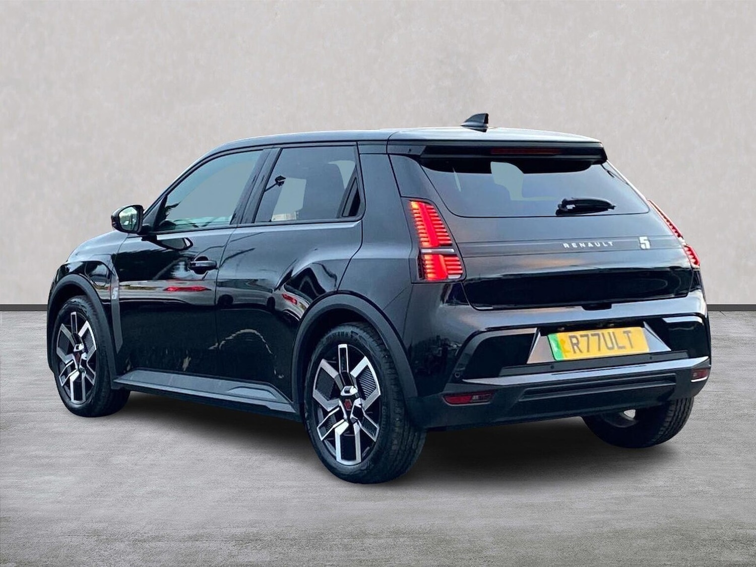 Used Renault 5 2025 for sale - 76541841: Photo 2