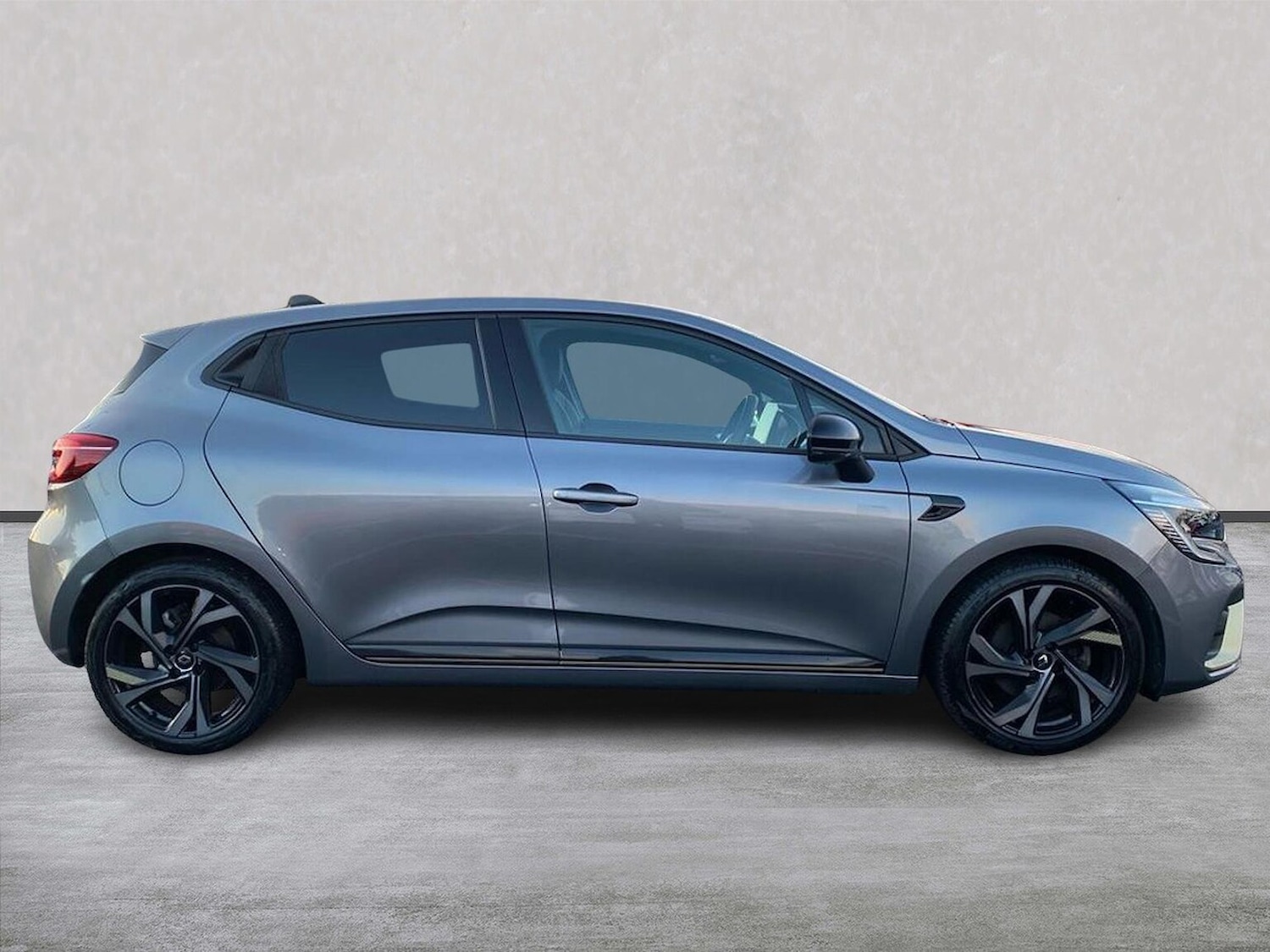 Used Renault Clio 2023 for sale - 77489693: Photo 3