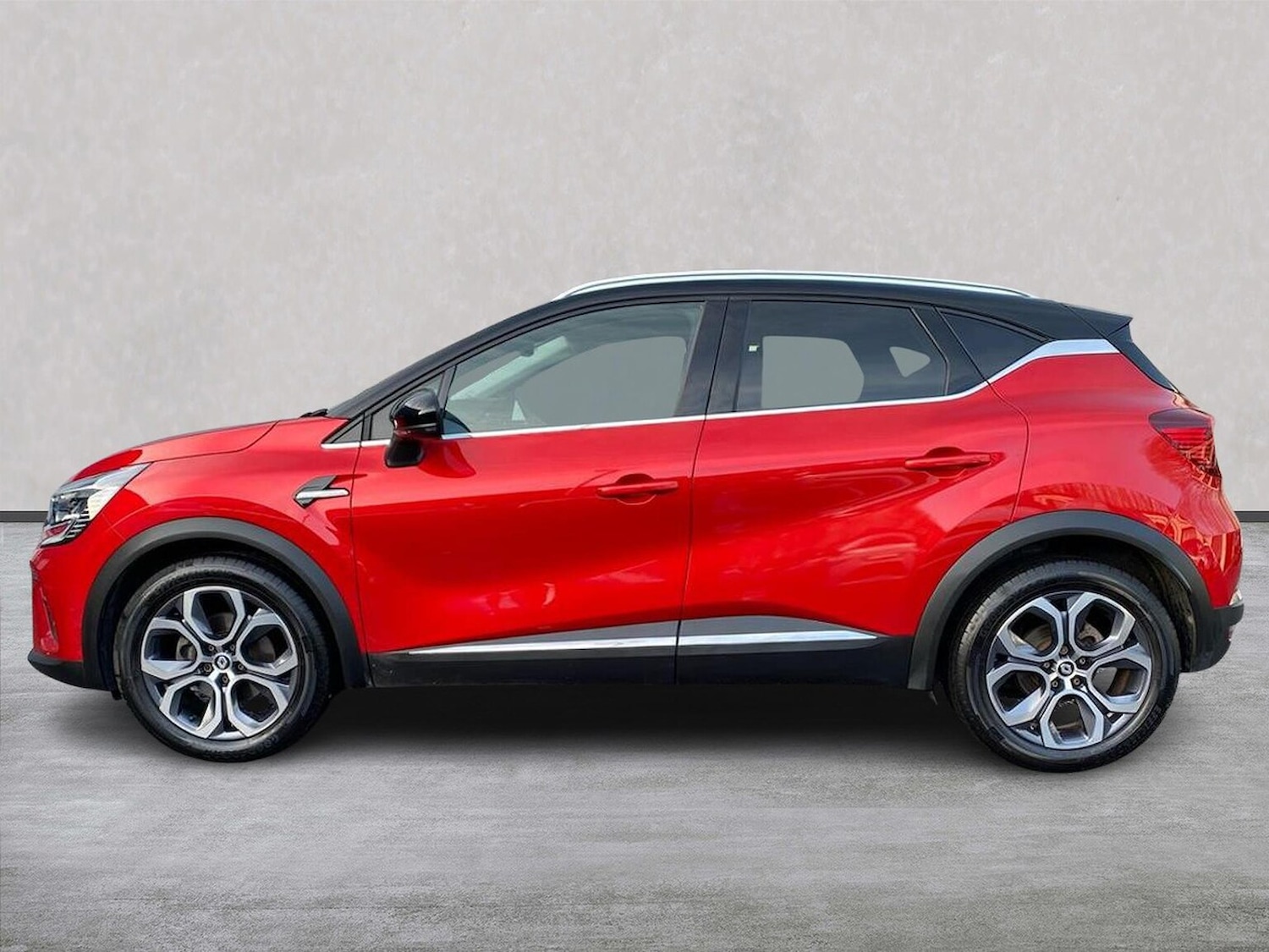 Used Renault Captur 2023 for sale - 76837128: Photo 19