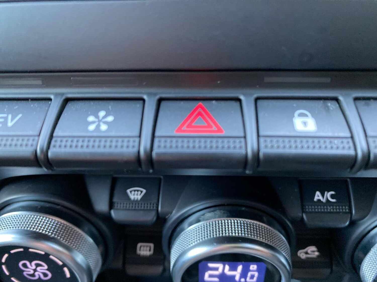 Used Renault Captur 2023 for sale - 76837128: Photo 22