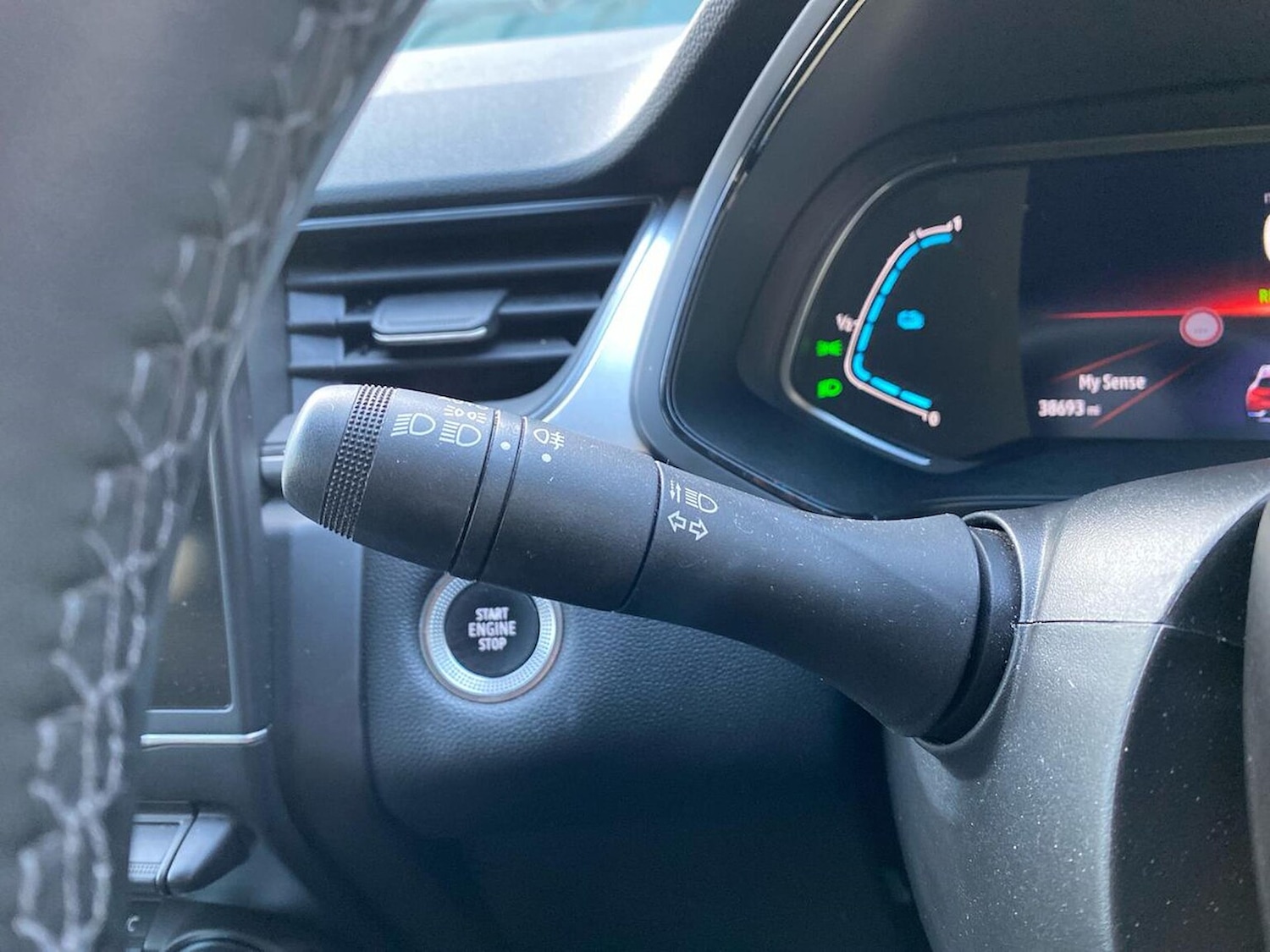 Used Renault Captur 2023 for sale - 76837128: Photo 29