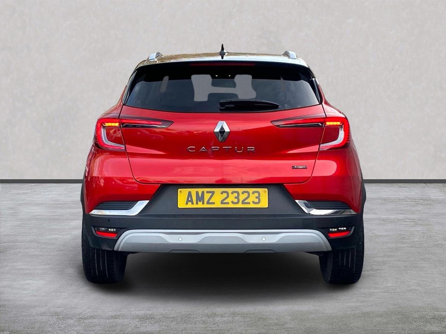 Used Renault Captur 2023 for sale - 76837128: Photo 4