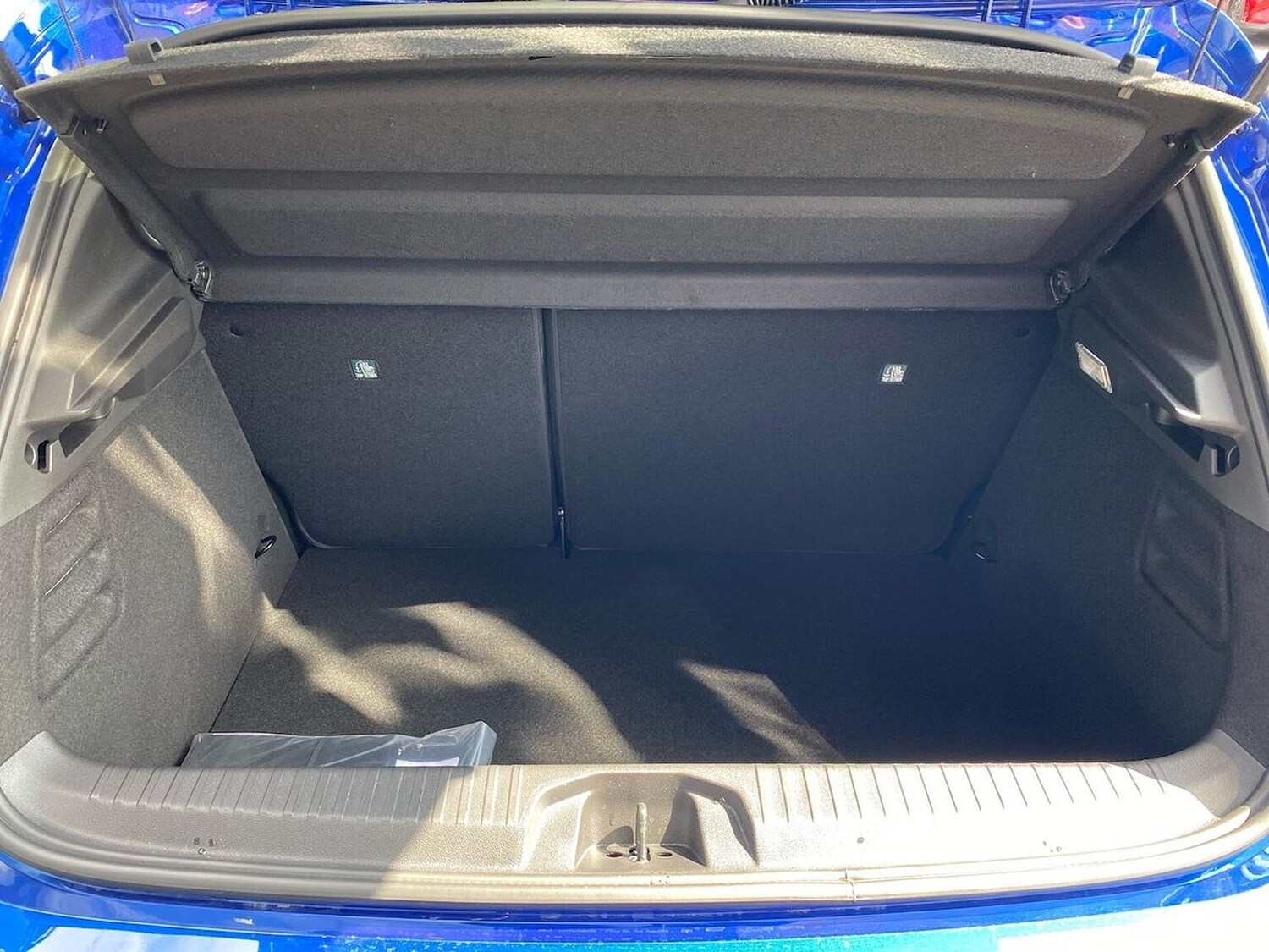 Used Renault Clio 2025 for sale - 77489668: Photo 10