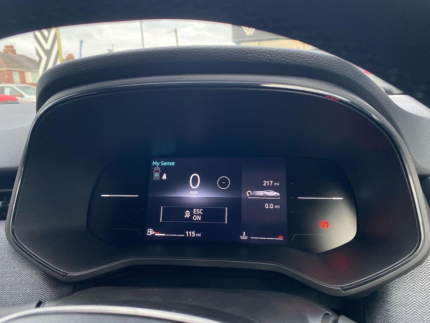 Used Renault Clio 2025 for sale - 77489668: Photo 15