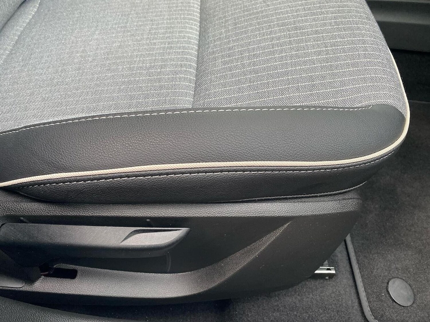 Used Renault Clio 2025 for sale - 77489668: Photo 25