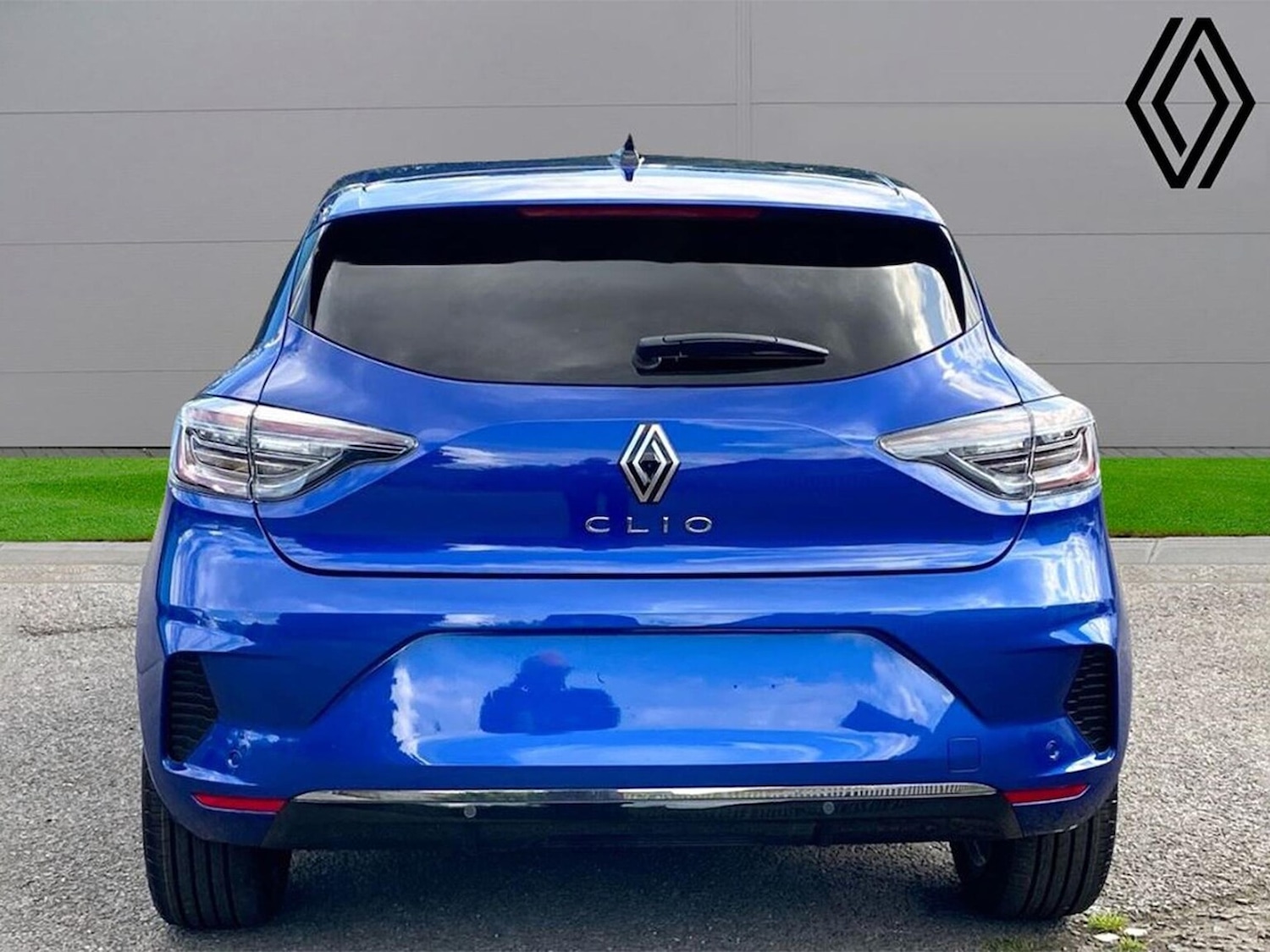 Used Renault Clio 2025 for sale - 77489668: Photo 4