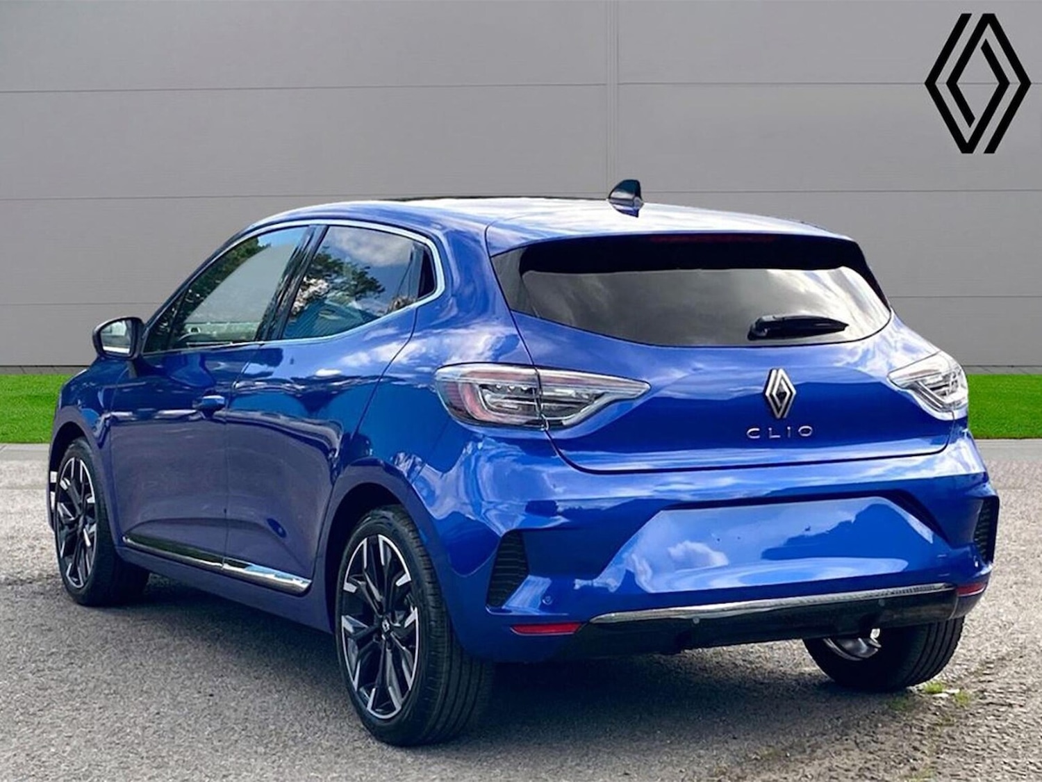 Used Renault Clio 2025 for sale - 77489668: Photo 5