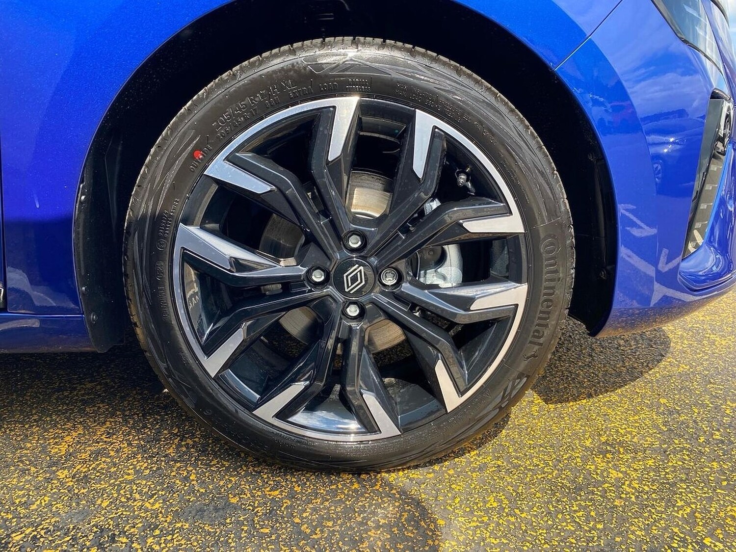 Used Renault Clio 2025 for sale - 77489668: Photo 9