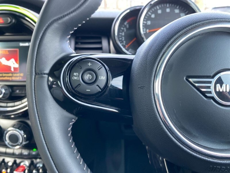 Used MINI Hatch 2019 for sale - 77545381: Photo 17