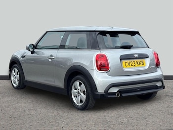 Used MINI Hatch 2023 for sale - 77830057: Photo