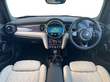 Used MINI Hatch 2021 for sale - 77562495: Photo