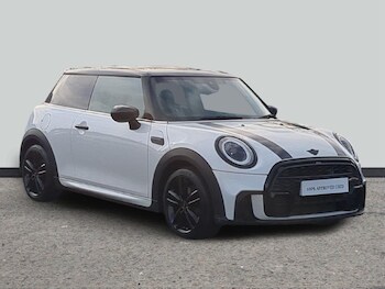 Used MINI Hatch 2022 for sale - 76982498: Photo