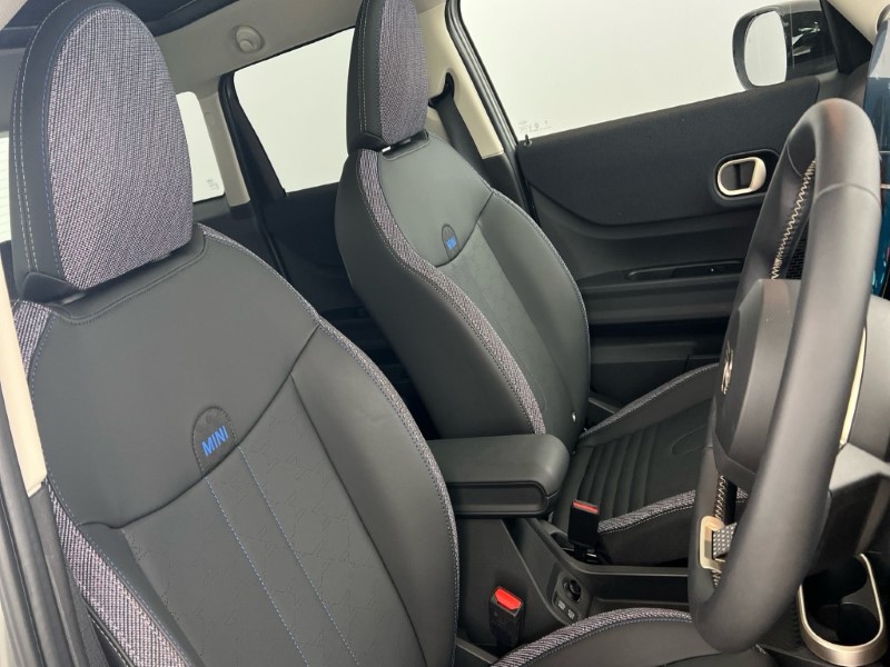 Used MINI Cooper 2024 for sale - 76980889: Photo 11