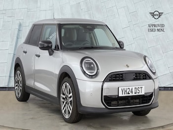 Used MINI Cooper 2024 for sale - 76980889: Photo