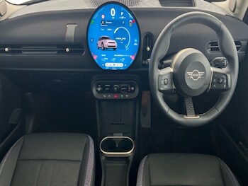 Used MINI Cooper 2024 for sale - 76980889: Photo