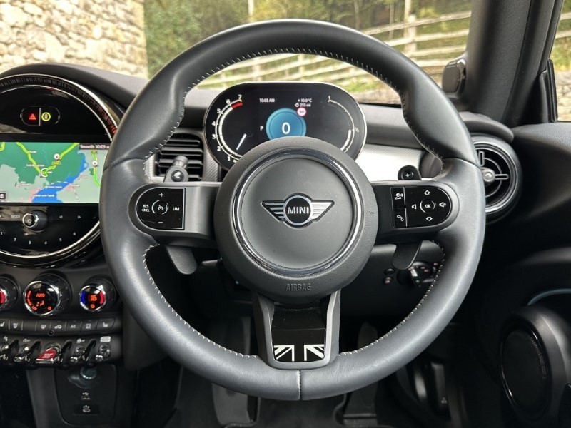 Used MINI Convertible 2023 for sale - 77532232: Photo 5