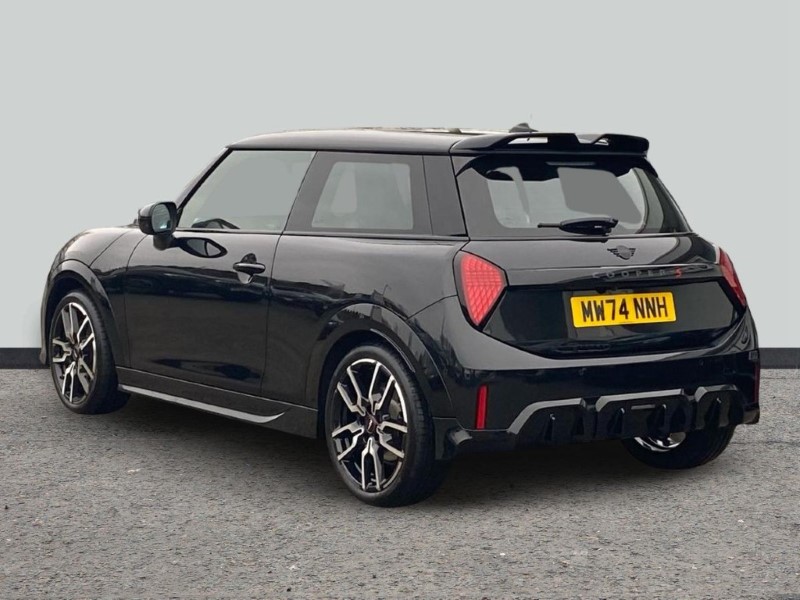 Used MINI Cooper 2024 for sale - 76981011: Photo 2