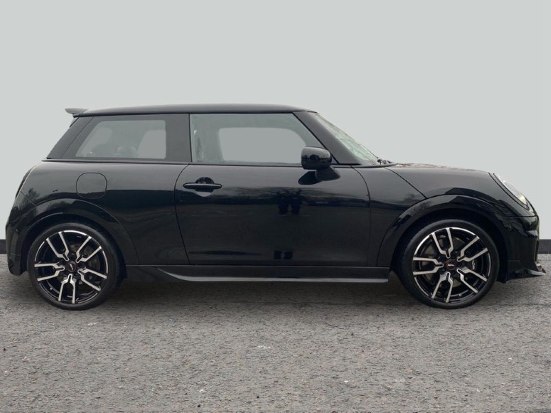 Used MINI Cooper 2024 for sale - 76981011: Photo 3