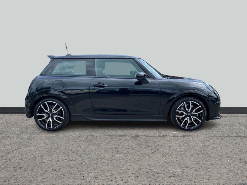 Used MINI Cooper 2025 for sale - 76982145: Photo 3