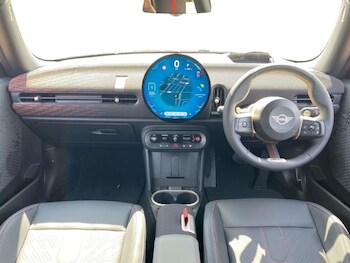 Used MINI Cooper 2025 for sale - 76982145: Photo
