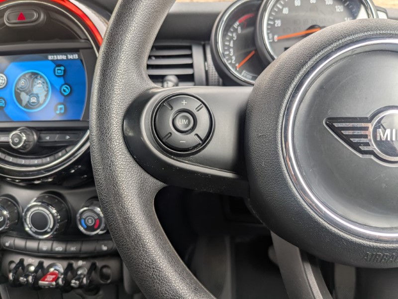 Used MINI Convertible 2019 for sale - 77581476: Photo 17