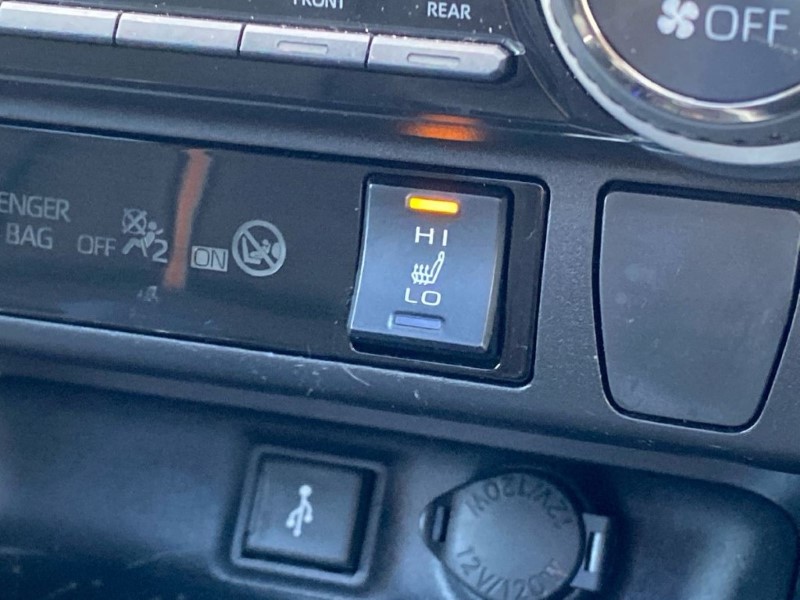 Used Toyota RAV4 2022 for sale - 76980905: Photo 32