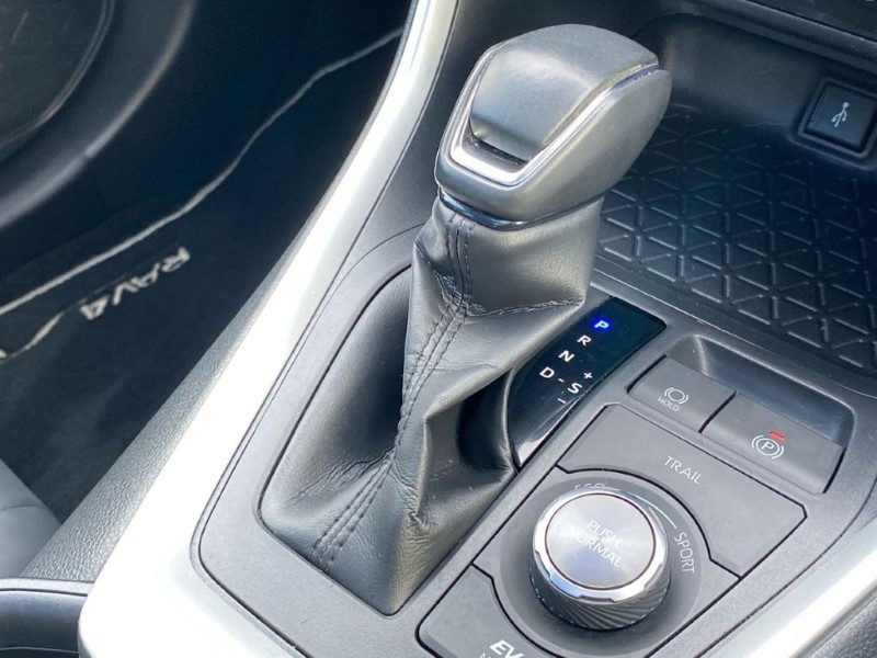 Used Toyota RAV4 2022 for sale - 76980905: Photo 34