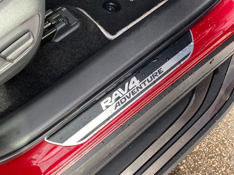 Used Toyota RAV4 2022 for sale - 76980905: Photo 36