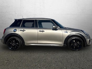 Used MINI Hatch 2019 for sale - 79798621: Photo
