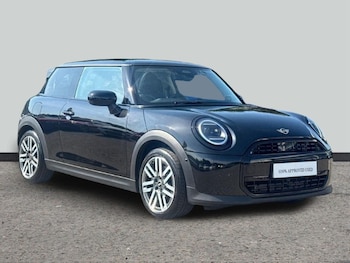 Used MINI Cooper 2024 for sale - 79017247: Photo