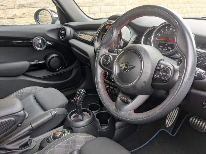 Used MINI Hatch 2019 for sale - 76980934: Photo 6
