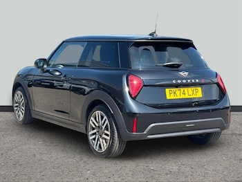 Used MINI Cooper 2024 for sale - 79515657: Photo