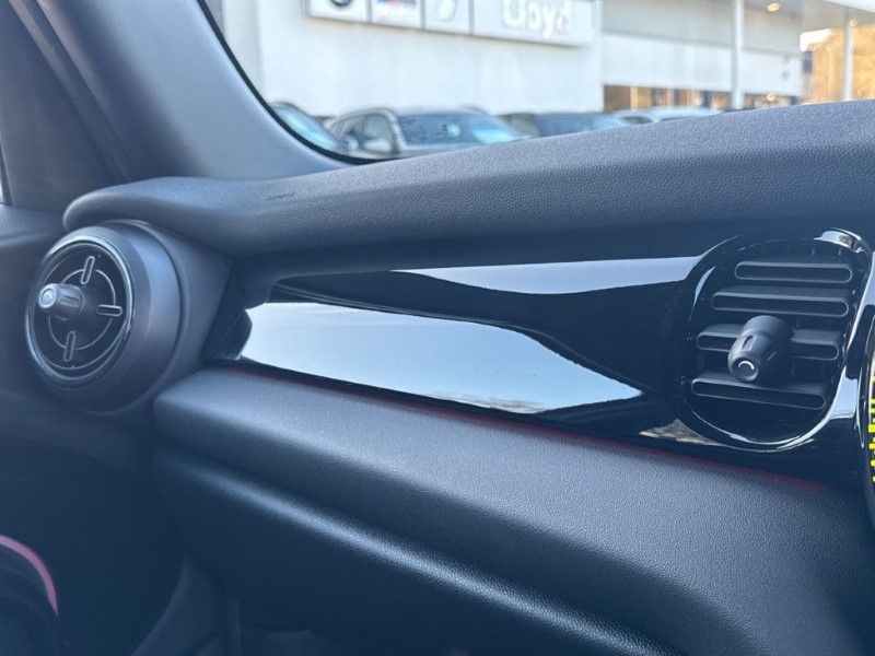 Used MINI Hatch 2022 for sale - 77930989: Photo 31