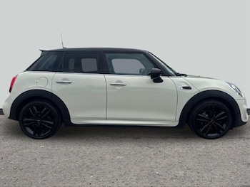 Used MINI Hatch 2019 for sale - 78744862: Photo