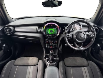 Used MINI Hatch 2019 for sale - 78744862: Photo
