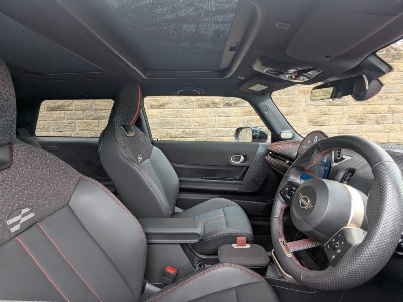 Used MINI Cooper 2024 for sale - 76981255: Photo 11