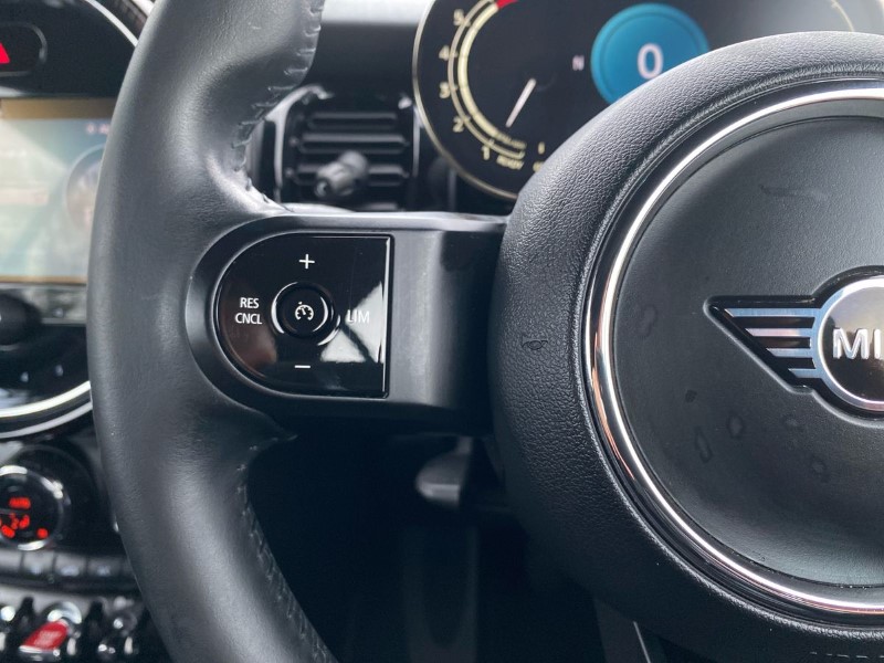 Used MINI Convertible 2022 for sale - 76981277: Photo 17