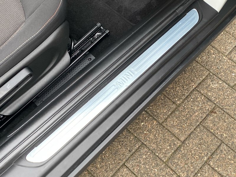 Used MINI Convertible 2022 for sale - 76981277: Photo 35