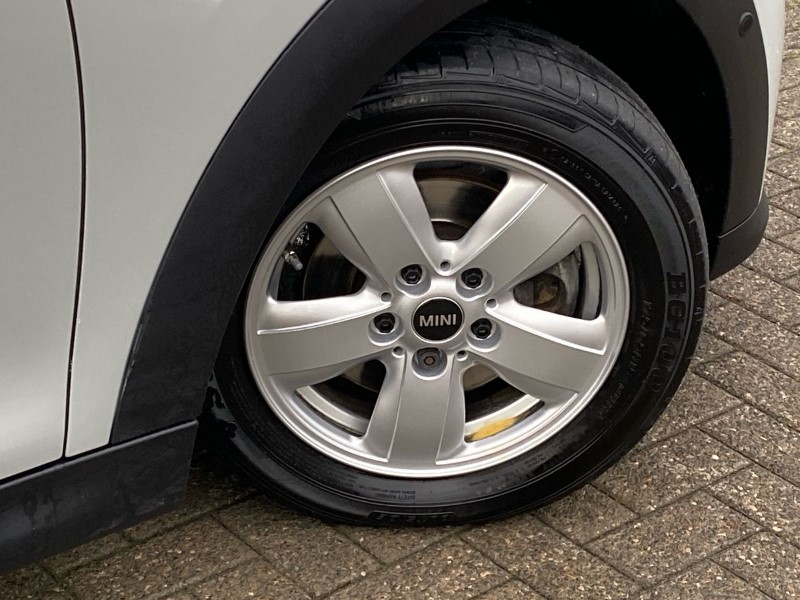 Used MINI Convertible 2022 for sale - 76981277: Photo 46