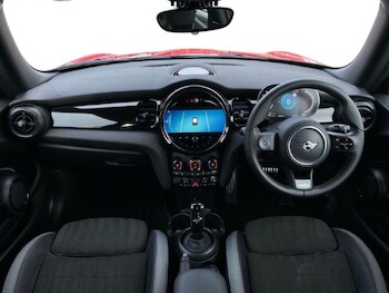 Used MINI Hatch 2023 for sale - 76982090: Photo