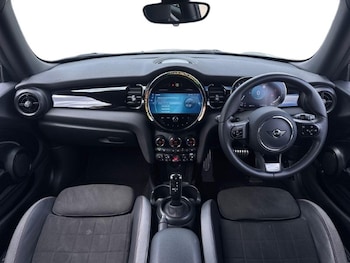Used MINI Hatch 2023 for sale - 78565045: Photo