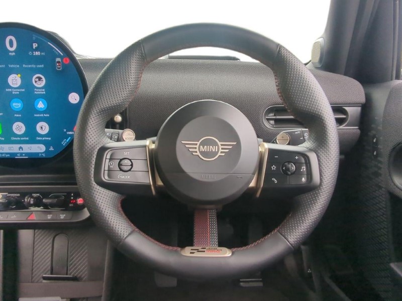 Used MINI Cooper 2024 for sale - 76980794: Photo 5