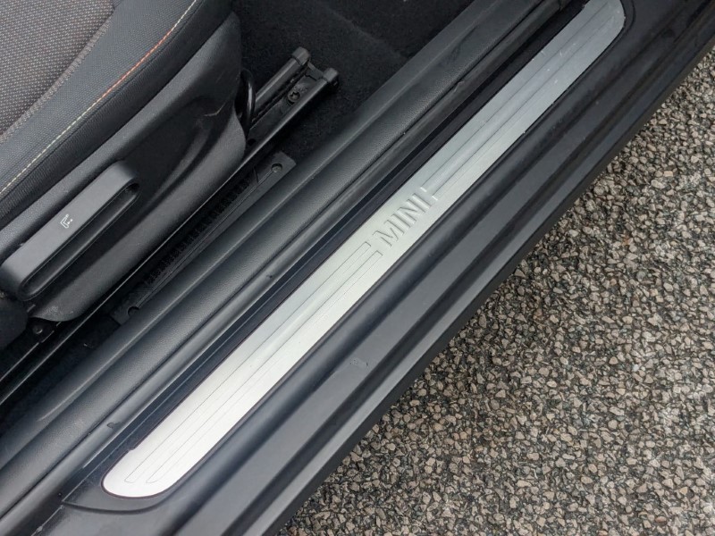 Used MINI Convertible 2019 for sale - 77367145: Photo 23